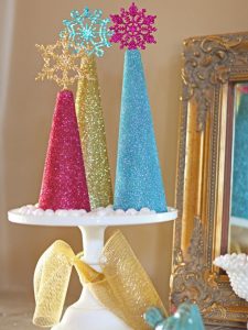 diy ideas for christmas decorations baubles and antiques OQNZAXI