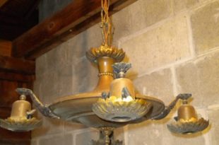 Antique and Vintage Hanging Lamps | Collectors Weekly