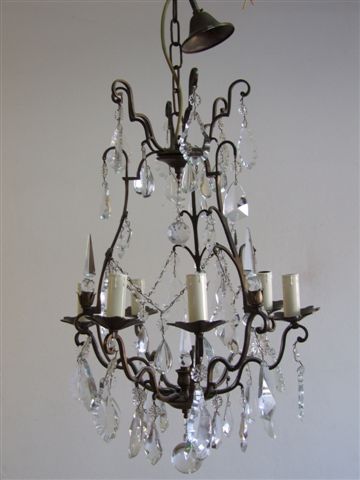 Florentine chandelier – light source and
  artwork in one