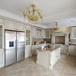 Traditional Antique White Kitchen Cabinets
