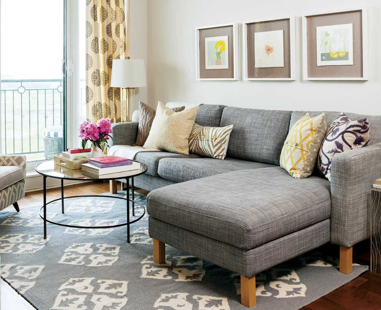 Gold and grey living room—Gold and grey combine beautifully in the airy living  room.