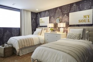 Mia Parres Creates a Gorgeous Guest Bedroom