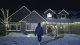 How to hang outdoor christmas lights | Canadian Tire