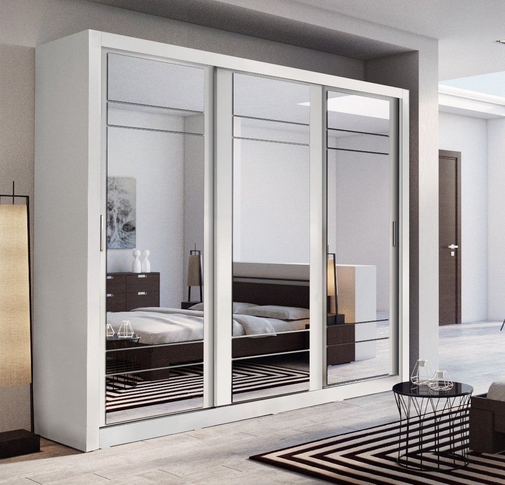Functional wardrobes with added value: Sliding door wardrobes with mirror