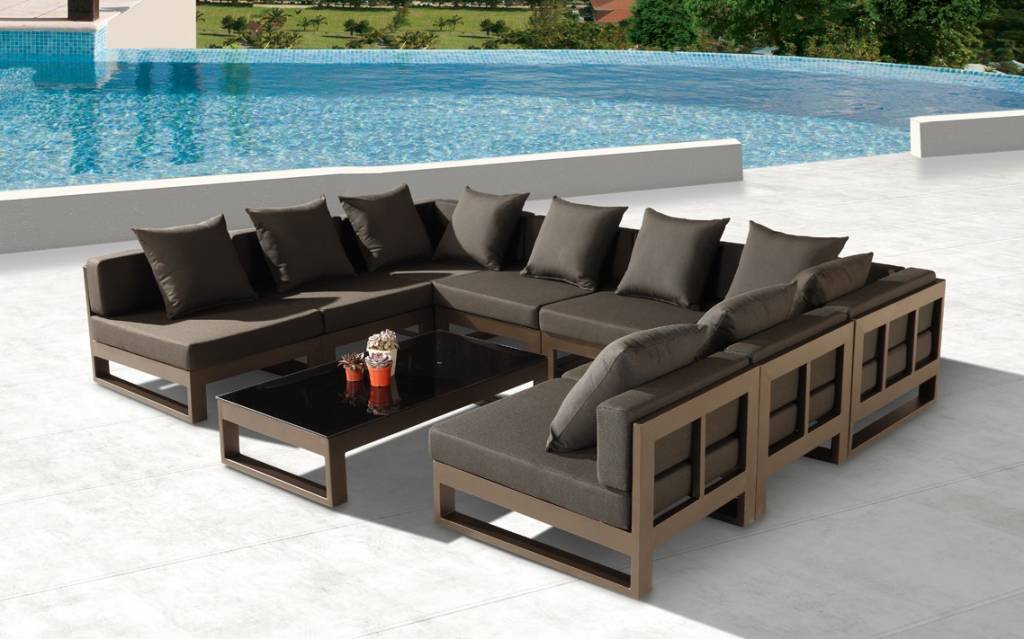 Modern Outdoor Furniture Ideas To Try