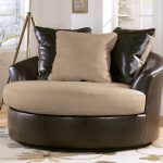 Modern Design Oversized Leather Chair