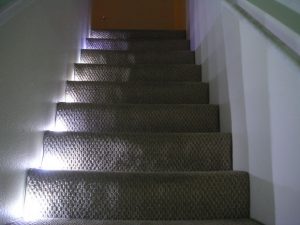 Stairway LED Lighting With IR Trip Sensor: 9 Steps