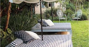 Create your own outdoor bed for laying out or snoozing. Great ideas at  Centsational Girl. | In My Yard | Pinterest | Outdoor beds, Diy patio and  Backyard