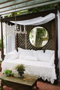 DIY Outdoor Bed