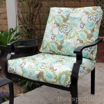 No Sew Project: How to recover your outdoor cushions using fabric and a  glue gun. » The V Spot