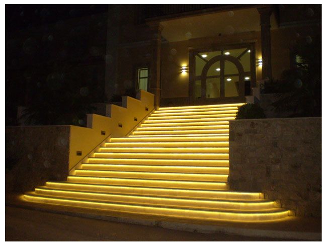Led outdoor stairs strip light examples - 12v Ultra Bright LED strip
