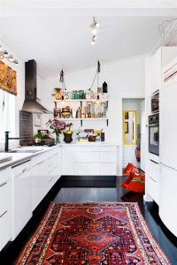 6 brilliant ideas to style Persian rug according to designers