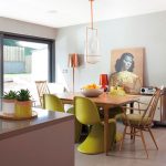 Retro-inspired kitchen-diner with iconic vintage artwork | Retro-chic decorating  ideas