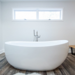 Luxury Bathtubs 101: Choosing the Right Bathtub for Your Bathroom