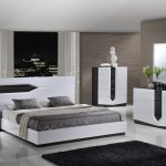 Global Furniture Hudson 4-Piece Platform Bedroom Set in Zebra Grey/ White