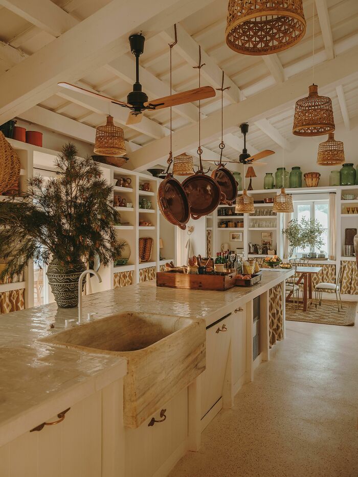 Country Kitchens That Feel Homey and Warm