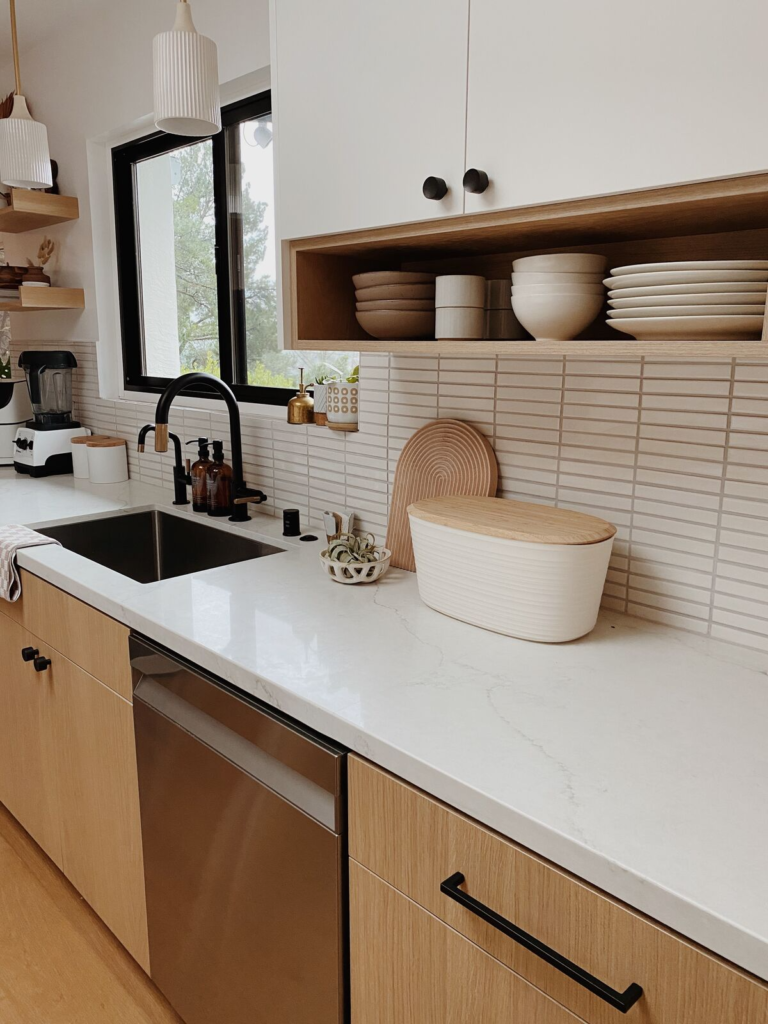 1698445889_Kitchen-Backsplash-Tiles.png