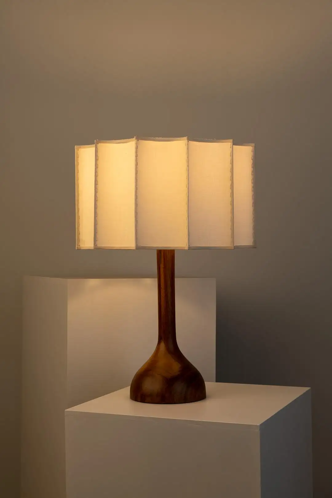 Table lamps with shade – an optical
  pleasure on many levels