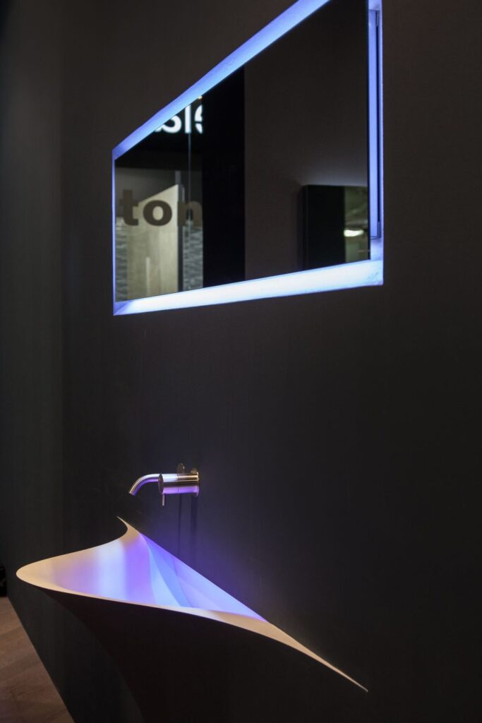 1698451551_Bathroom-Light-Fixtures-Lowes.jpg