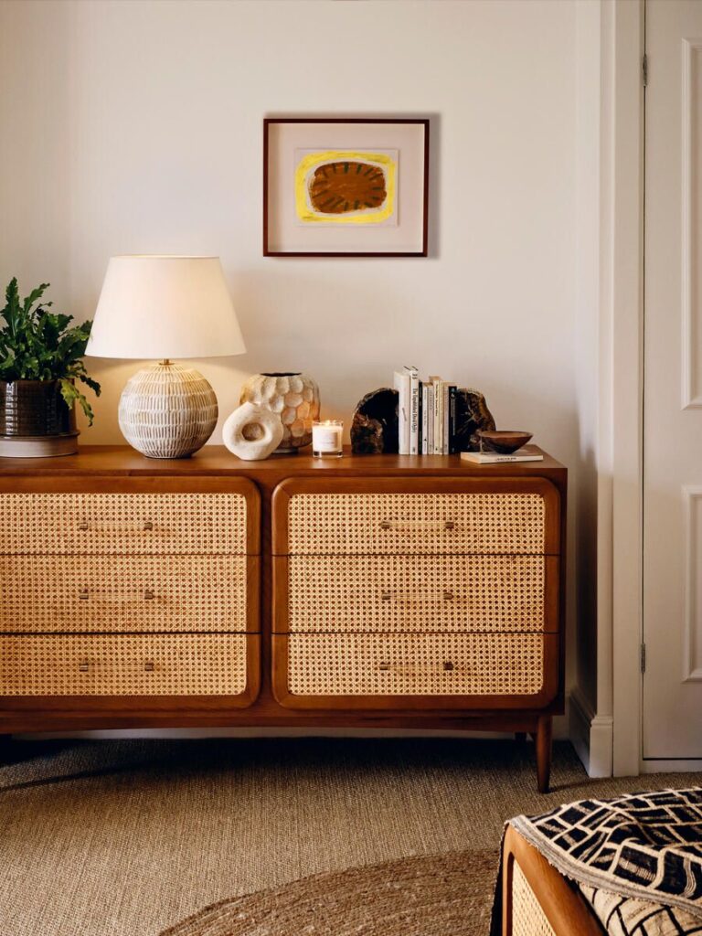 1698453050_Contemporary-Home-Decor.jpg