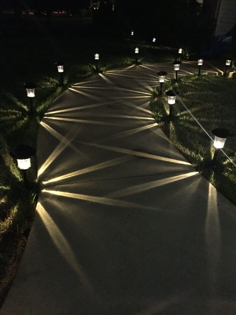 1698453757_Exterior-Led-Landscape-Lighting-Kits.jpg