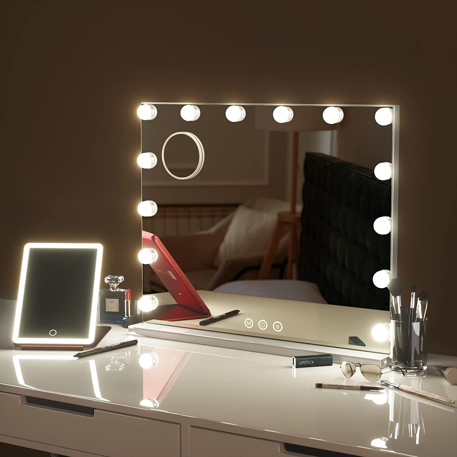 Makeup Mirrors with lights That Catch An
  Eye