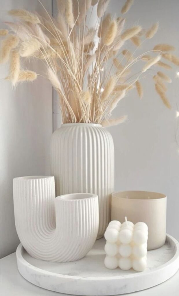 1698460239_Apartment-Living-Room-Furniture.jpg