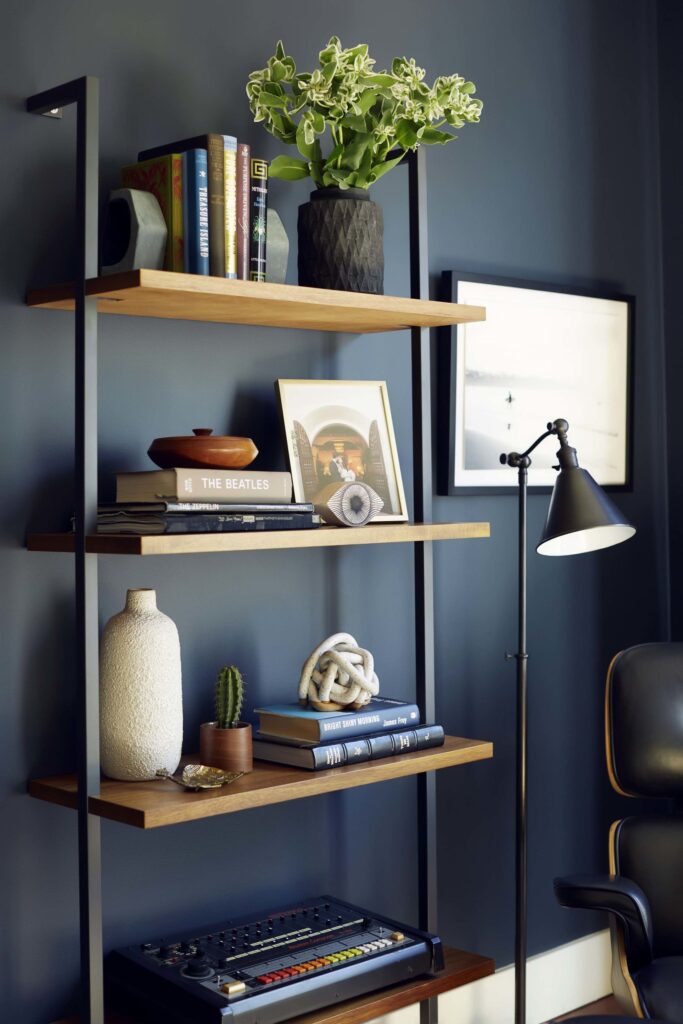 1698465791_Modern-Pine-Bookcase.jpg