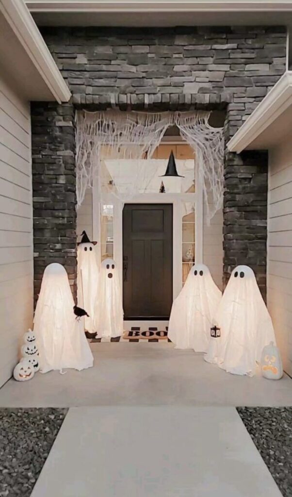 1698468051_Spooky-decorating-ideas-for-Halloween.jpg