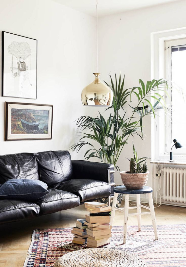 1698470376_BLACK-LEATHER-SOFAS.png