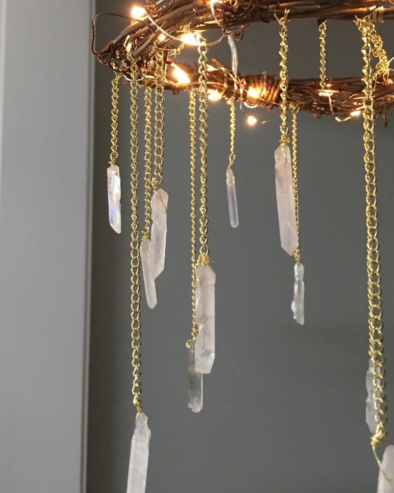 1698471496_Crystal-chandelier.jpg