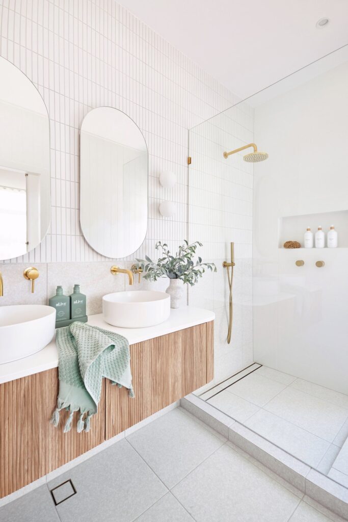 1698471922_Ensuite-Bathroom.jpg