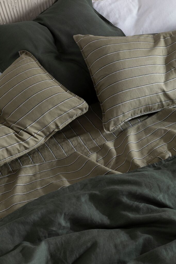 1698474121_Linen-Boys-Bedding.jpg