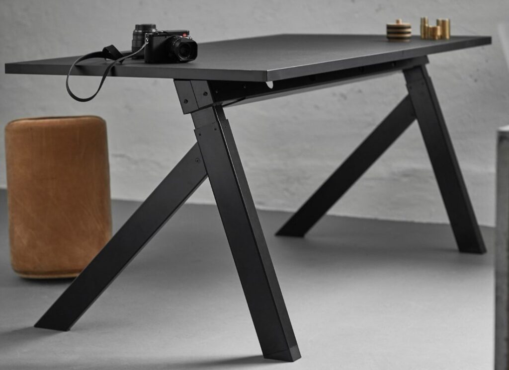 1698478258_Adjustable-Desk.jpg