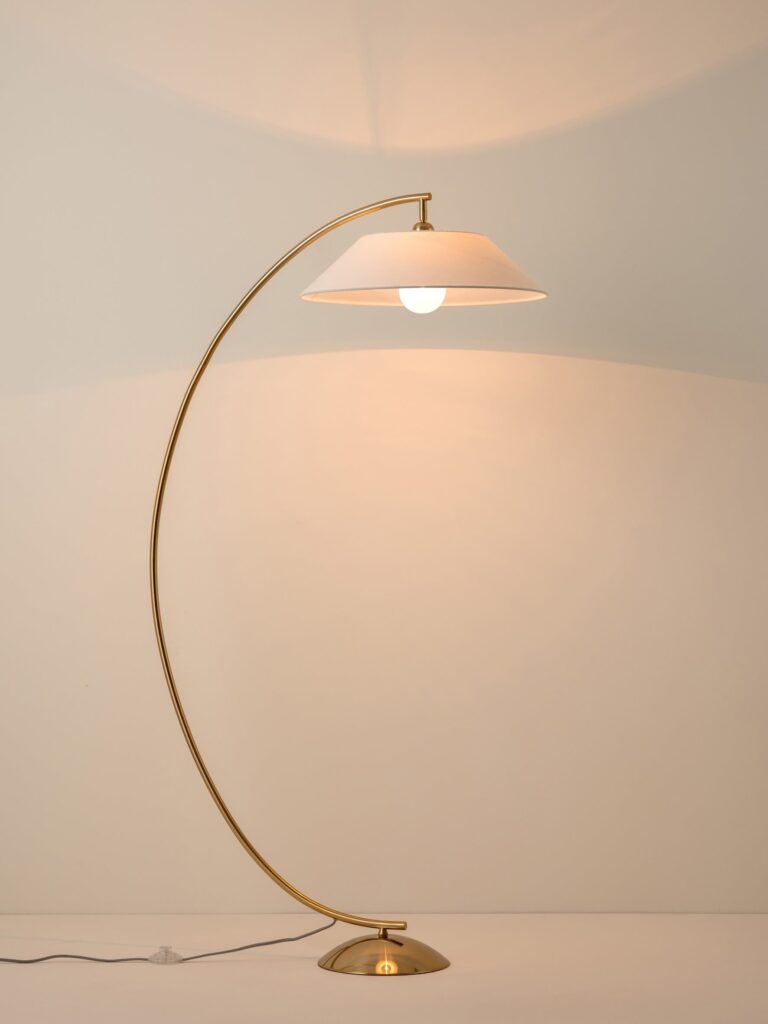 1698478468_arc-lamp.jpg