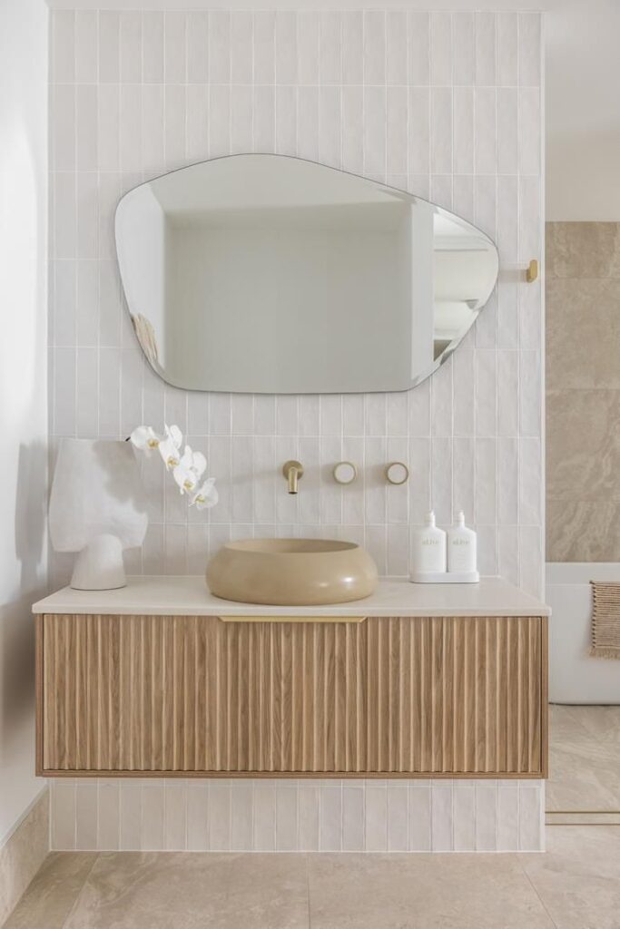 1698478881_BATHROOM-MIRROR-CABINETS.jpg
