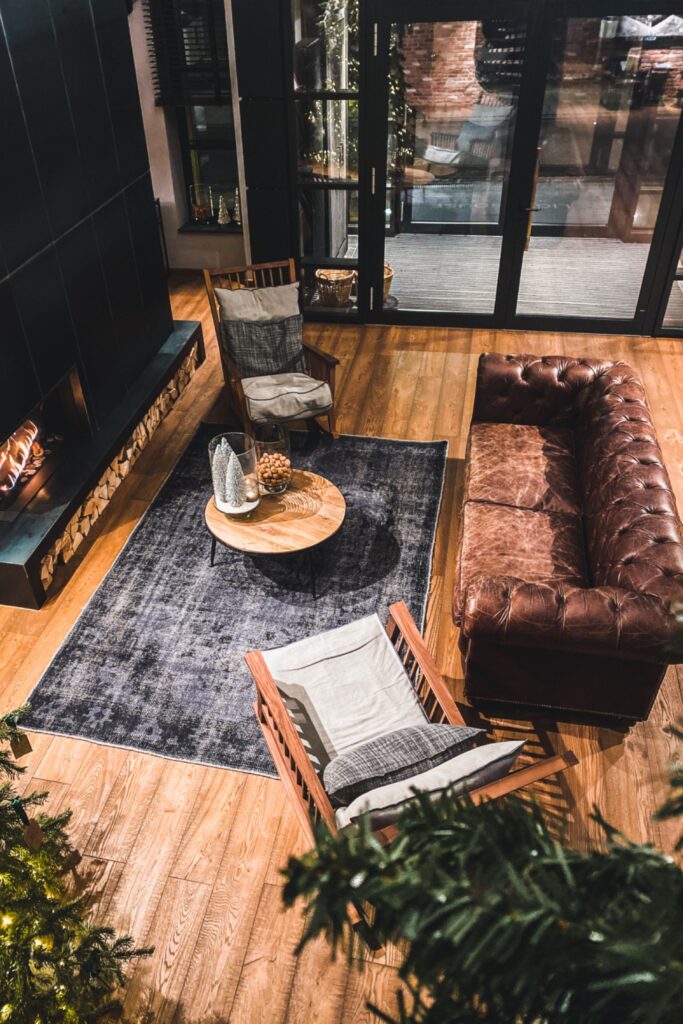 1698479994_Chesterfield-Sofas.jpg