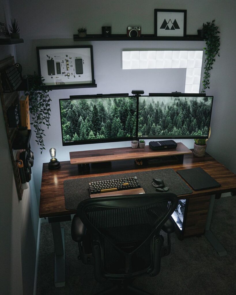 1698480322_Computer-Desk.jpg