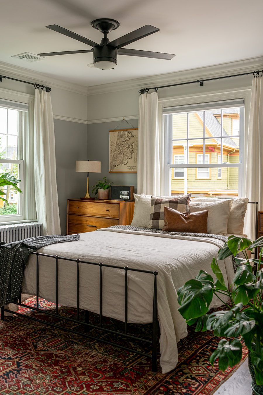 Guest Bedroom Ideas for a Cozy, Inviting
  Space