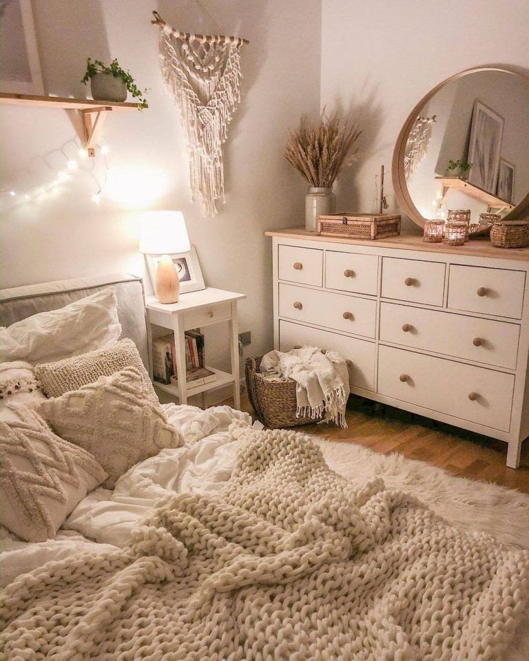 1698487420_Small-Bedroom-Ideas.jpg