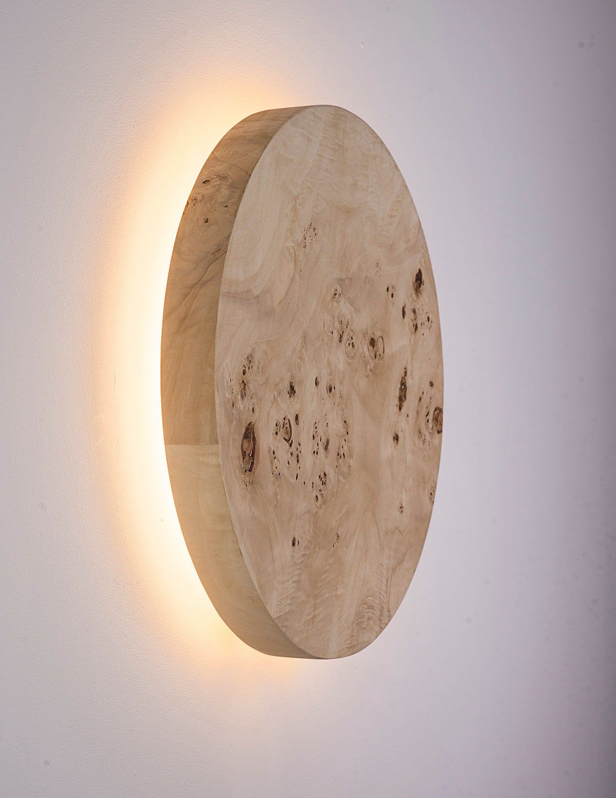 Wall lamps made of wood – Cozy natural
  feeling