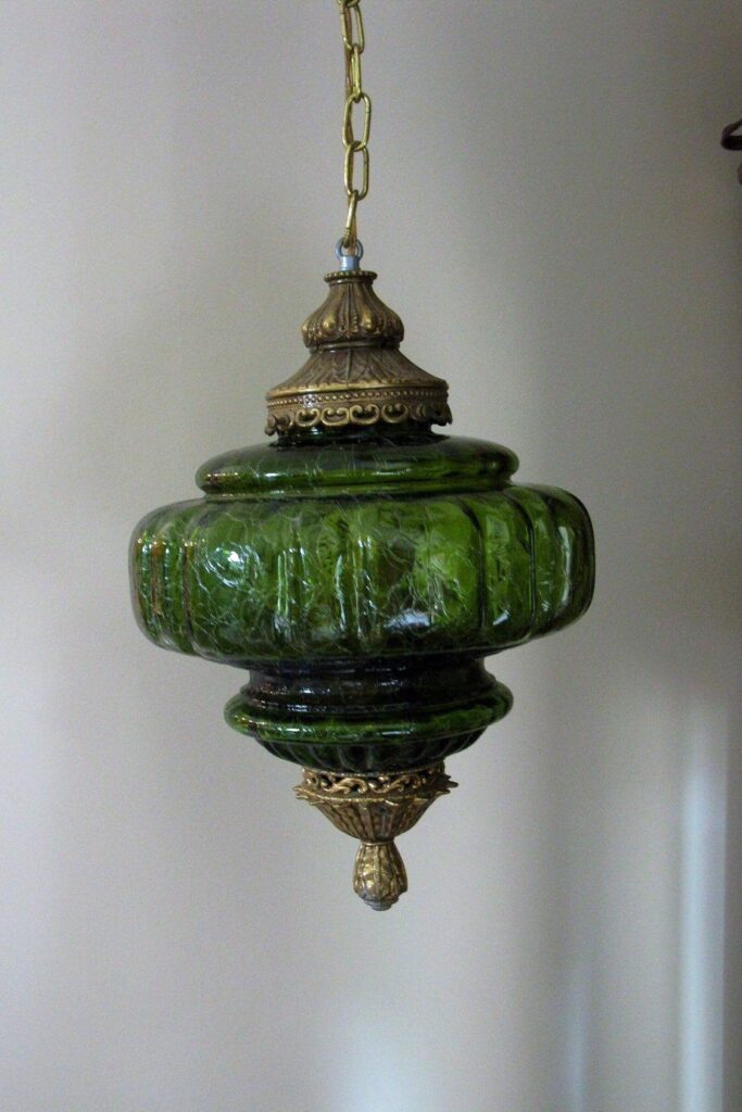 1698507125_Antique-Hanging-Lamp.jpg