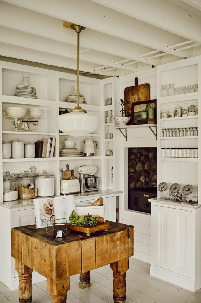 1698507132_Antique-Kitchen.jpg