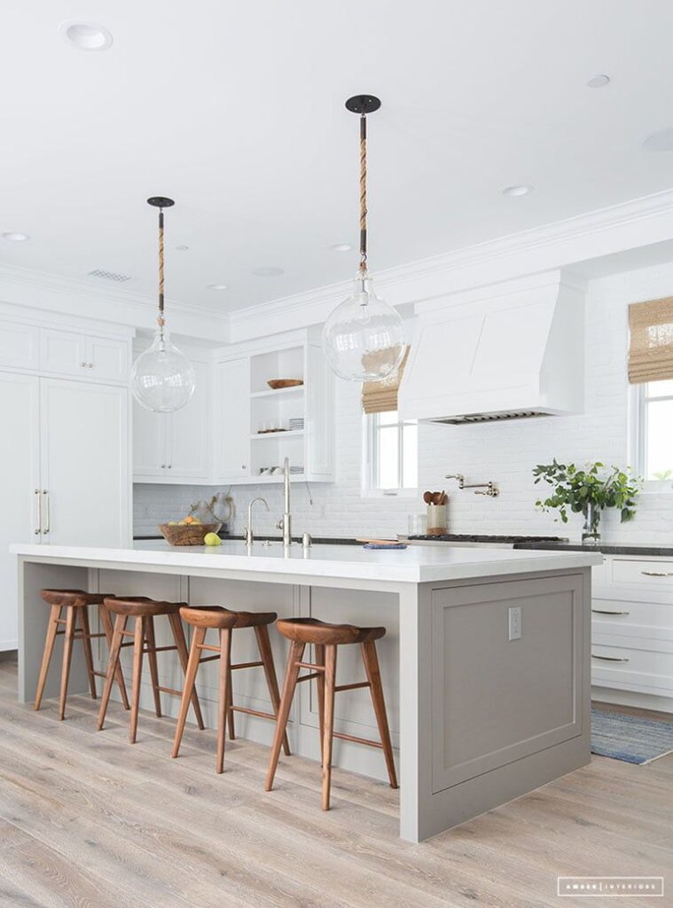 1698507825_Beautiful-Kitchen-Lighting.jpg