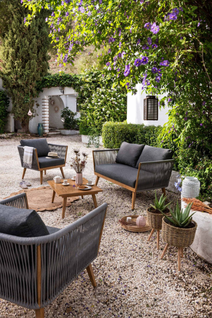 1698510220_Garden-Furniture-Trends.png
