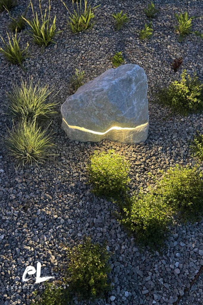 1698511697_LED-outdoor-lights-for-garden.jpg