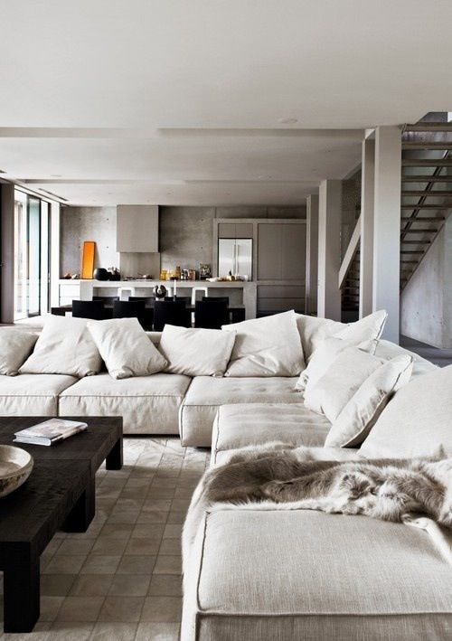 1698519320_Love-Couch.jpg
