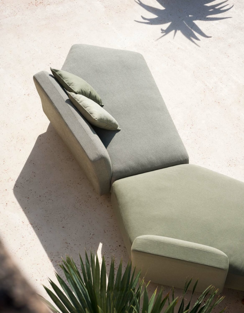 1698519716_Modern-Outdoor-Furniture.png