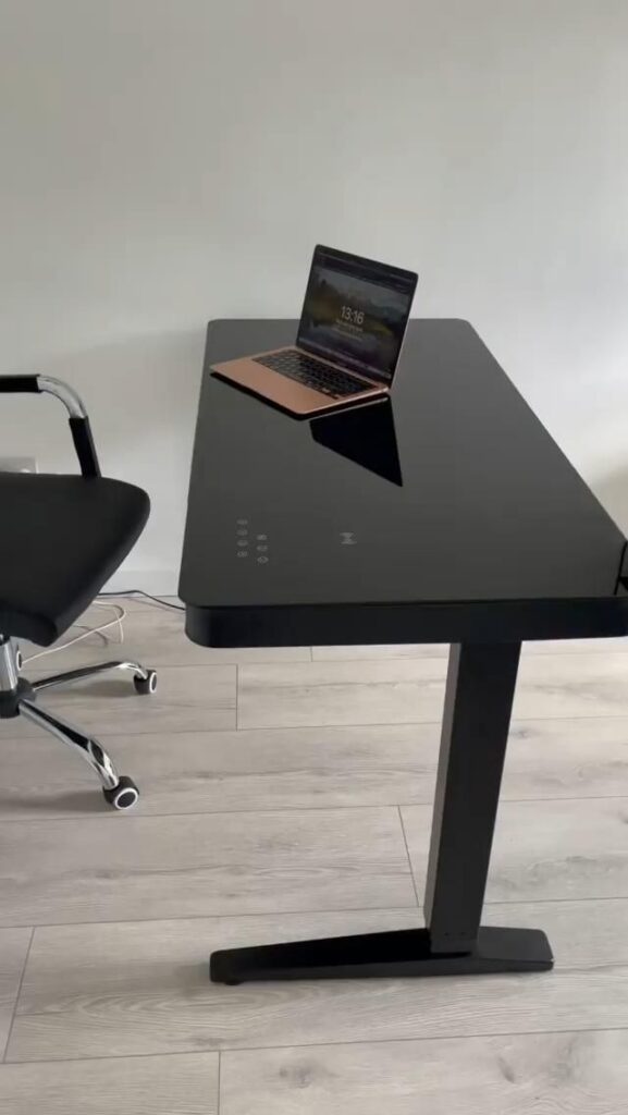 Adjustable-Desk.jpg
