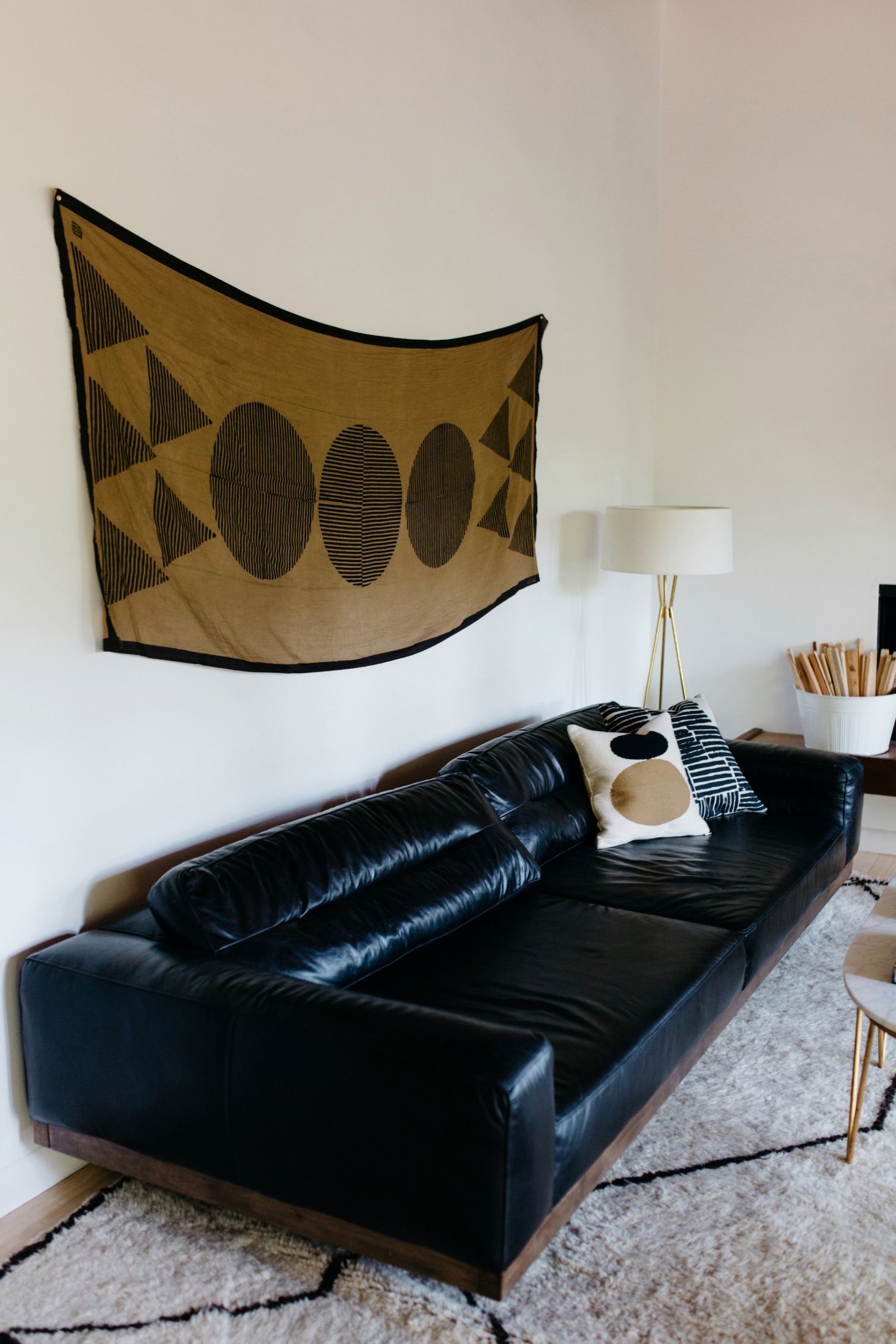 BLACK LEATHER SOFAS  Ideas That Will
  Inspire You